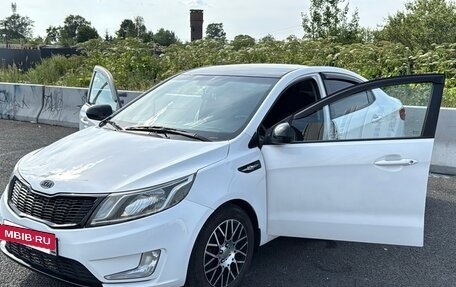 KIA Rio III рестайлинг, 2013 год, 700 000 рублей, 6 фотография