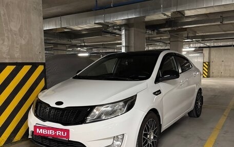 KIA Rio III рестайлинг, 2013 год, 700 000 рублей, 3 фотография
