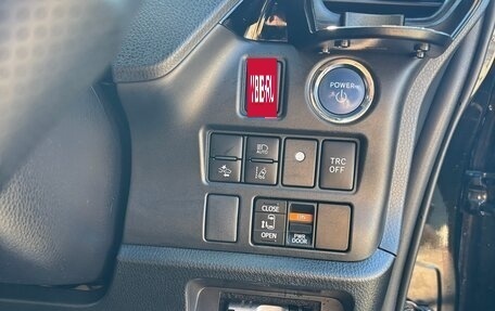 Toyota Voxy III, 2017 год, 1 930 000 рублей, 9 фотография