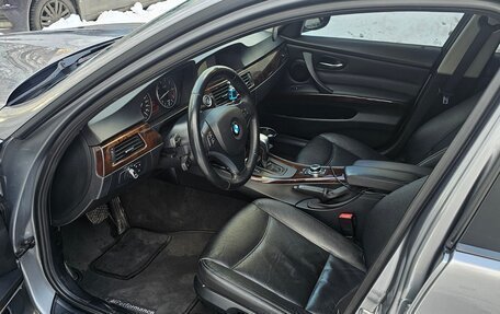 BMW 3 серия, 2011 год, 1 570 000 рублей, 13 фотография