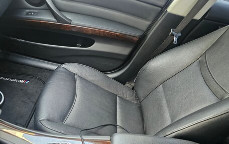 BMW 3 серия, 2011 год, 1 570 000 рублей, 21 фотография