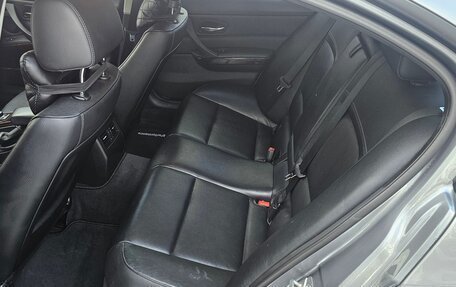 BMW 3 серия, 2011 год, 1 570 000 рублей, 22 фотография