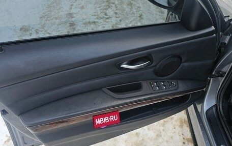 BMW 3 серия, 2011 год, 1 570 000 рублей, 15 фотография