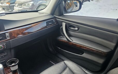 BMW 3 серия, 2011 год, 1 570 000 рублей, 25 фотография