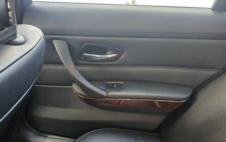 BMW 3 серия, 2011 год, 1 570 000 рублей, 26 фотография