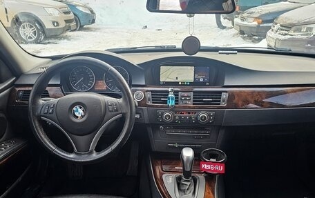 BMW 3 серия, 2011 год, 1 570 000 рублей, 24 фотография