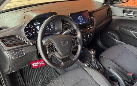 Hyundai Solaris II рестайлинг, 2021 год, 1 370 000 рублей, 6 фотография