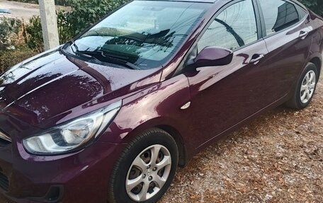 Hyundai Solaris II рестайлинг, 2013 год, 640 000 рублей, 5 фотография