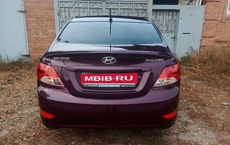 Hyundai Solaris II рестайлинг, 2013 год, 640 000 рублей, 2 фотография