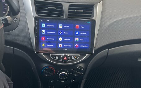 Hyundai Solaris II рестайлинг, 2013 год, 690 000 рублей, 7 фотография