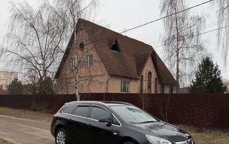 Opel Astra J, 2011 год, 550 000 рублей, 11 фотография