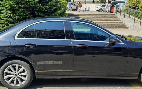 Mercedes-Benz E-Класс, 2020 год, 2 950 000 рублей, 12 фотография