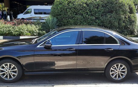 Mercedes-Benz E-Класс, 2020 год, 2 950 000 рублей, 9 фотография