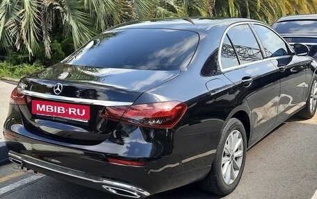 Mercedes-Benz E-Класс, 2020 год, 2 950 000 рублей, 3 фотография