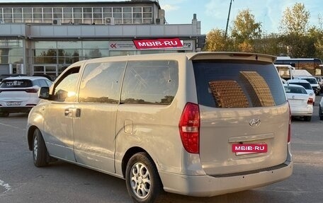 Hyundai Grand Starex Grand Starex I рестайлинг 2, 2008 год, 1 100 000 рублей, 2 фотография
