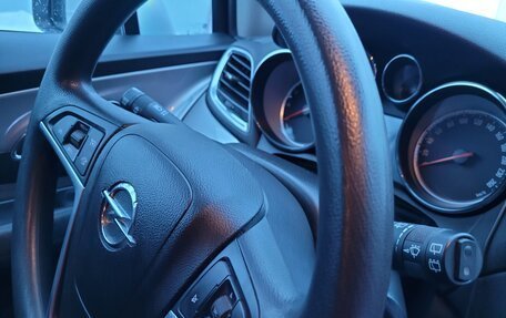 Opel Mokka I, 2014 год, 1 200 000 рублей, 37 фотография