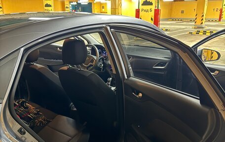 Hyundai Solaris II рестайлинг, 2020 год, 1 400 000 рублей, 8 фотография