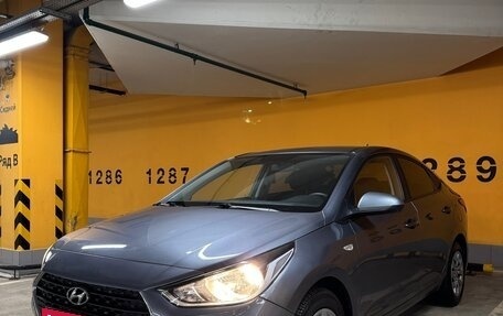 Hyundai Solaris II рестайлинг, 2020 год, 1 400 000 рублей, 3 фотография