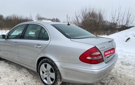 Mercedes-Benz E-Класс, 2003 год, 820 000 рублей, 8 фотография