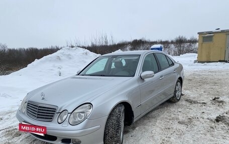 Mercedes-Benz E-Класс, 2003 год, 820 000 рублей, 3 фотография