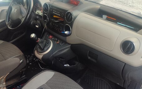 Peugeot Partner II рестайлинг 2, 2012 год, 600 000 рублей, 14 фотография