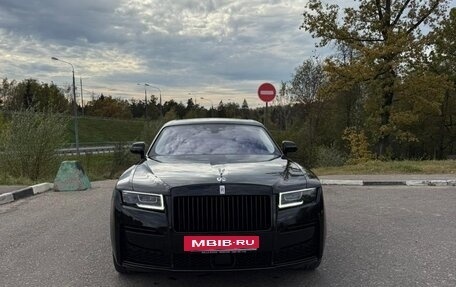 Rolls-Royce Ghost Series II рестайлинг, 2021 год, 26 000 000 рублей, 2 фотография