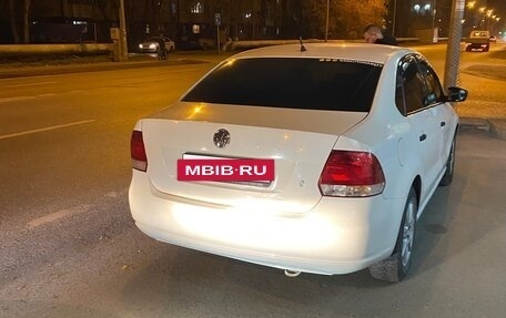 Volkswagen Polo VI (EU Market), 2011 год, 525 000 рублей, 2 фотография