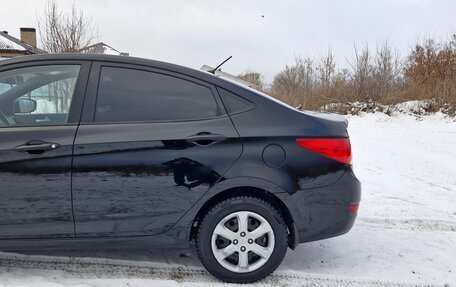 Hyundai Solaris II рестайлинг, 2011 год, 639 000 рублей, 14 фотография