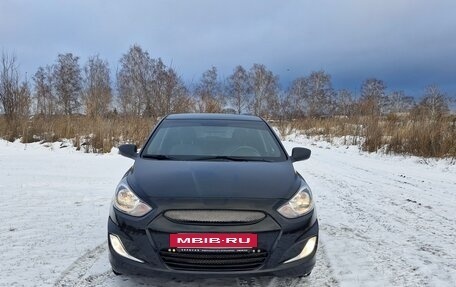 Hyundai Solaris II рестайлинг, 2011 год, 639 000 рублей, 6 фотография