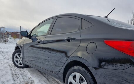 Hyundai Solaris II рестайлинг, 2011 год, 639 000 рублей, 19 фотография