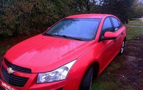 Chevrolet Cruze II, 2013 год, 665 000 рублей, 3 фотография