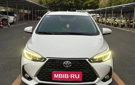 Toyota Yaris XP150 рестайлинг, 2022 год, 1 210 123 рублей, 2 фотография