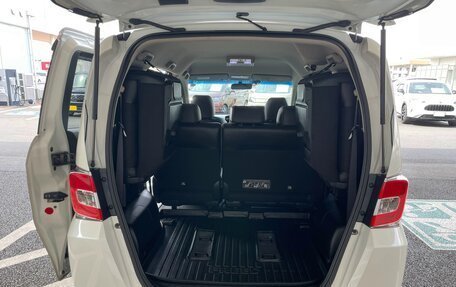 Honda Freed I, 2016 год, 870 000 рублей, 12 фотография