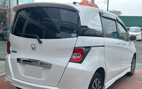 Honda Freed I, 2016 год, 985 000 рублей, 7 фотография