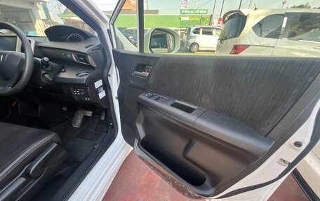 Honda Freed I, 2016 год, 985 000 рублей, 8 фотография