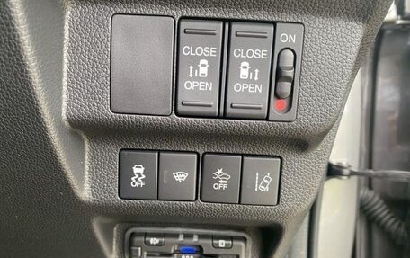 Honda Freed II, 2022 год, 1 484 000 рублей, 10 фотография