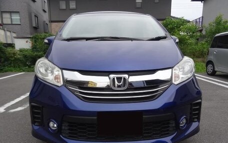 Honda Freed I, 2015 год, 834 000 рублей, 2 фотография