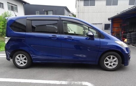 Honda Freed I, 2015 год, 834 000 рублей, 8 фотография