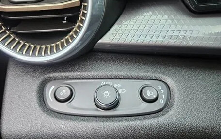 Chevrolet Trax, 2023 год, 1 900 035 рублей, 14 фотография