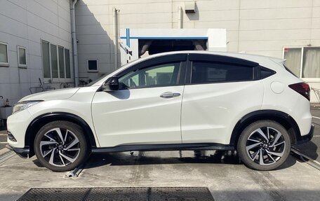 Honda Vezel, 2021 год, 1 400 000 рублей, 8 фотография