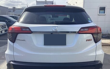 Honda Vezel, 2021 год, 1 400 000 рублей, 6 фотография