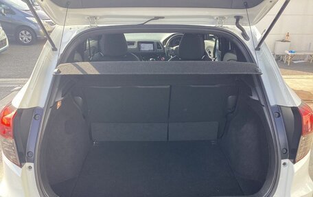 Honda Vezel, 2021 год, 1 400 000 рублей, 9 фотография