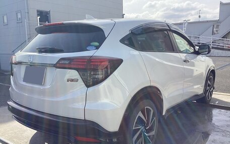 Honda Vezel, 2021 год, 1 400 000 рублей, 5 фотография