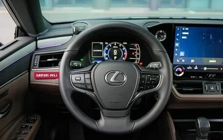 Lexus ES VII, 2025 год, 4 990 027 рублей, 16 фотография