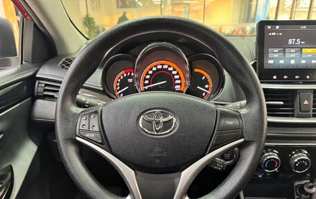 Toyota Yaris XP150 рестайлинг, 2022 год, 1 250 035 рублей, 15 фотография