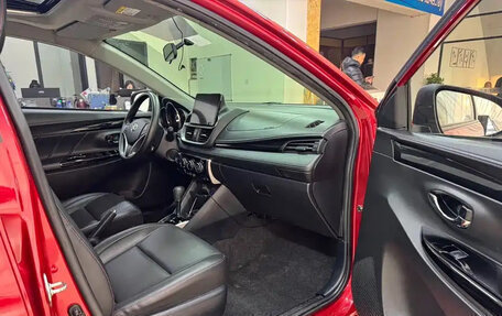 Toyota Yaris XP150 рестайлинг, 2022 год, 1 250 035 рублей, 10 фотография