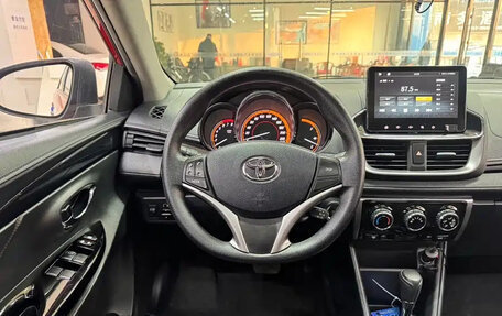 Toyota Yaris XP150 рестайлинг, 2022 год, 1 250 035 рублей, 17 фотография