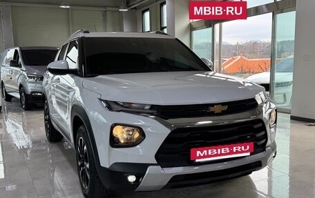 Chevrolet TrailBlazer, 2022 год, 1 440 000 рублей, 2 фотография
