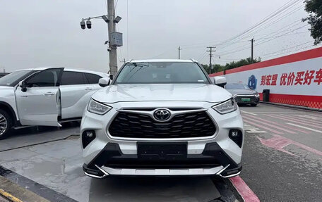 Toyota Highlander, 2022 год, 5 100 035 рублей, 1 фотография