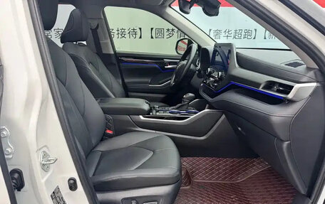 Toyota Highlander, 2022 год, 5 100 035 рублей, 22 фотография